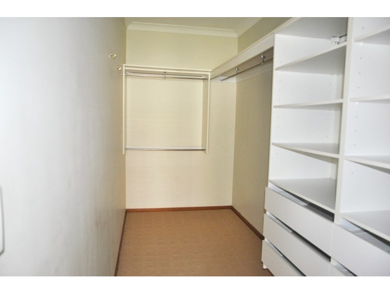 142 Spring Street, Middle Ridge QLD 4350