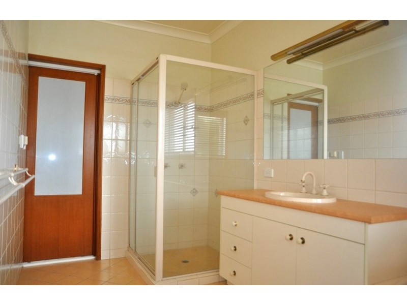 142 Spring Street, Middle Ridge QLD 4350