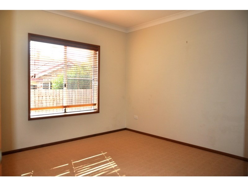 142 Spring Street, Middle Ridge QLD 4350