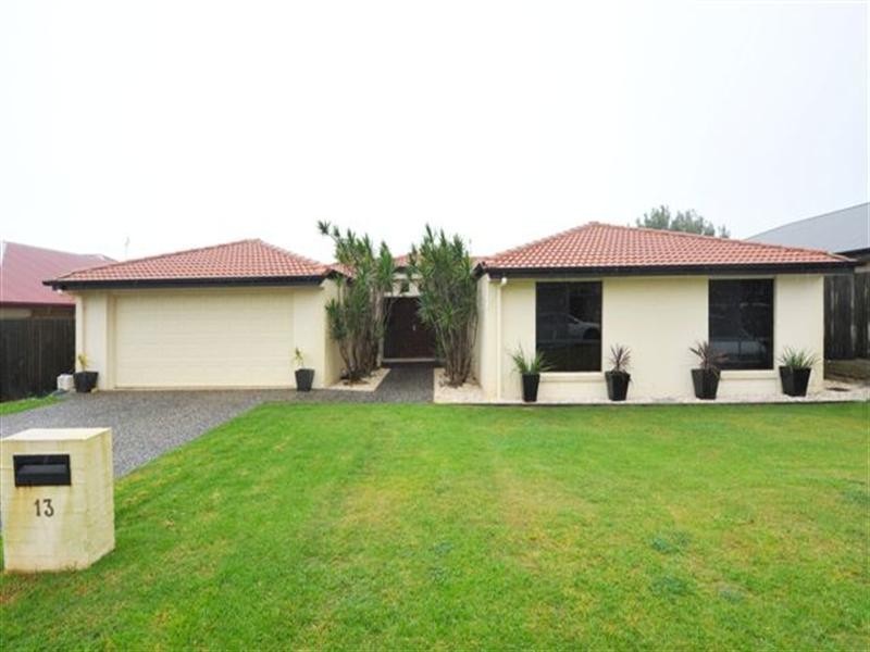 13 Hinchliffe Drive, Kearneys Spring QLD 4350