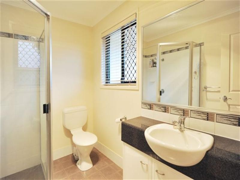 13 Hinchliffe Drive, Kearneys Spring QLD 4350