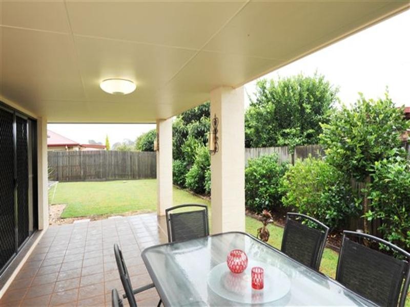 13 Hinchliffe Drive, Kearneys Spring QLD 4350