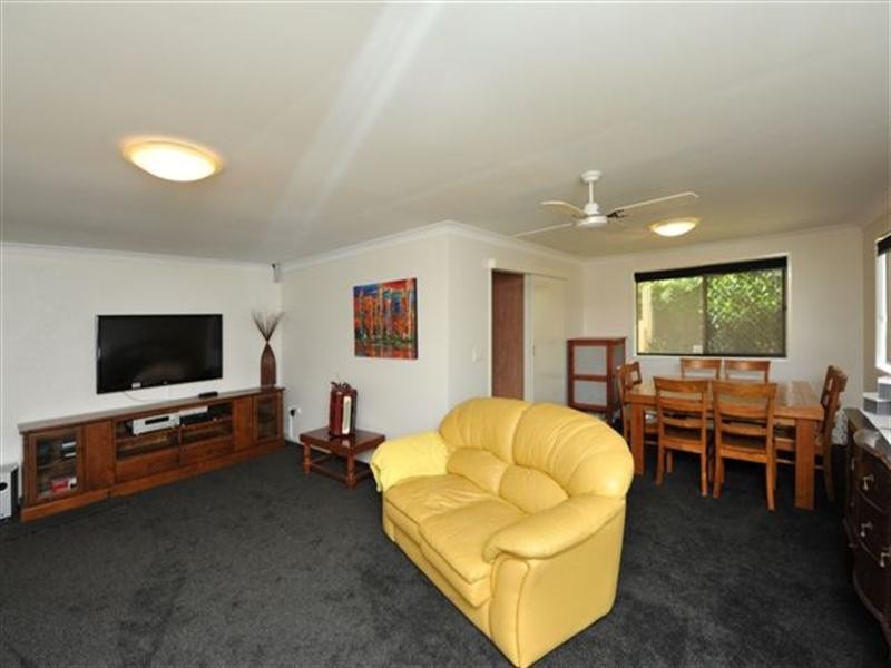 275 Mackenzie Street, Centenary Heights QLD 4350