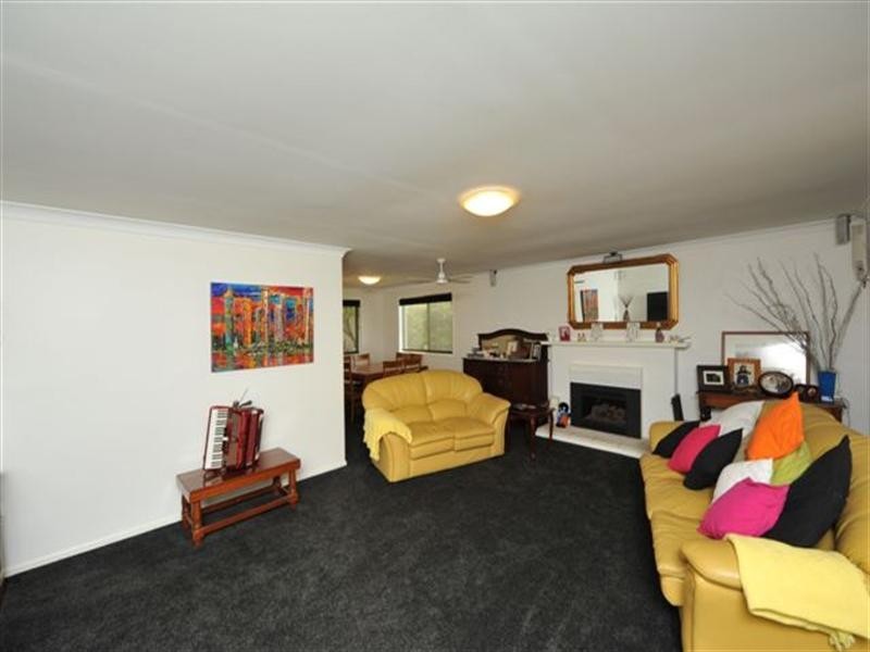 275 Mackenzie Street, Centenary Heights QLD 4350