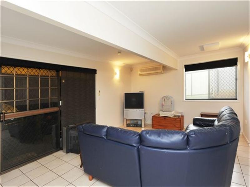 275 Mackenzie Street, Centenary Heights QLD 4350