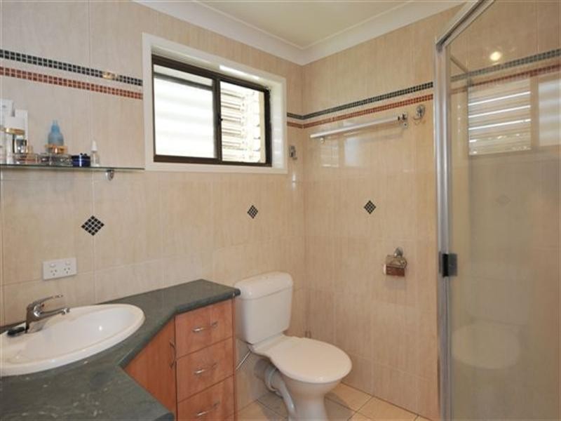 275 Mackenzie Street, Centenary Heights QLD 4350