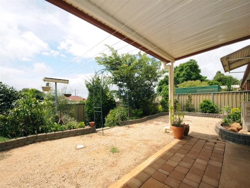 Unit 9, 301 Bridge Street, Newtown QLD 4350