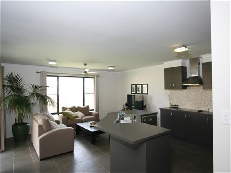 31 Whitman Street, Westbrook QLD 4350