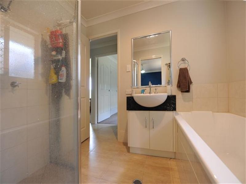 166D South Street, Centenary Heights QLD 4350