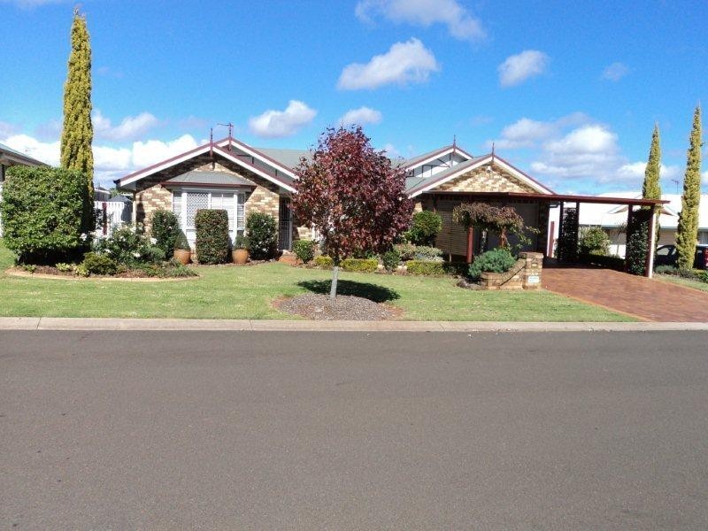 10 Bernborough Court, Glenvale QLD 4350