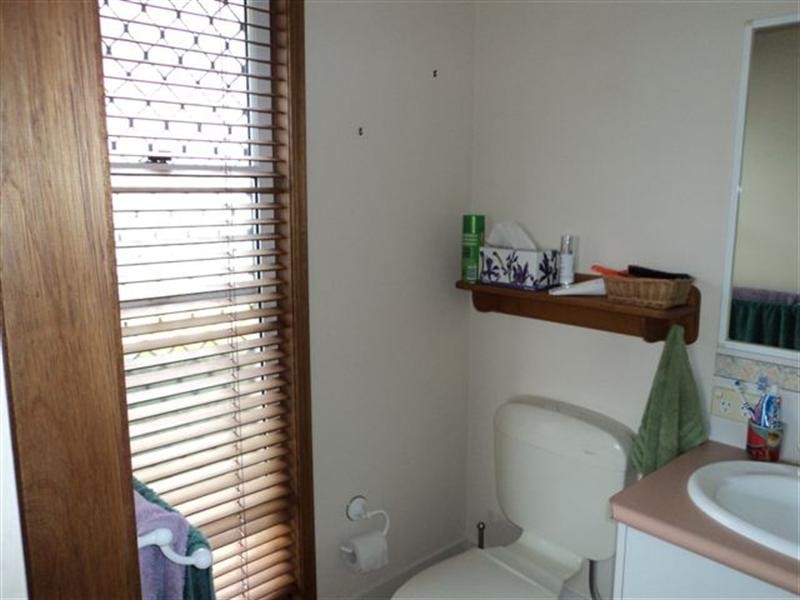 10 Bernborough Court, Glenvale QLD 4350