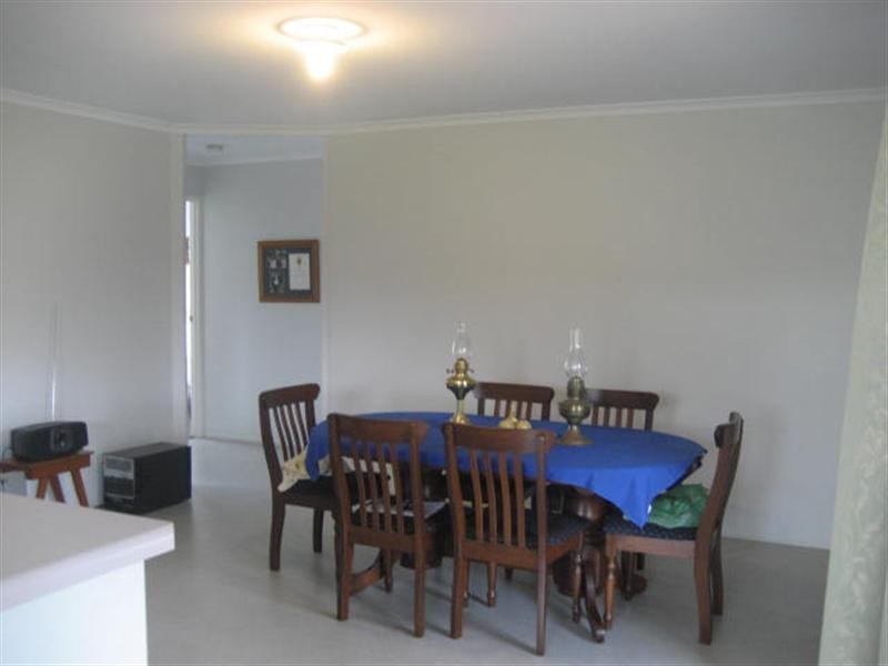 5 Oaklands Court, Glenvale QLD 4350