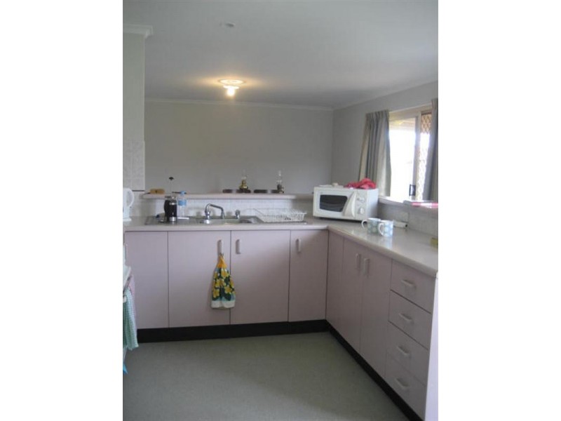 5 Oaklands Court, Glenvale QLD 4350