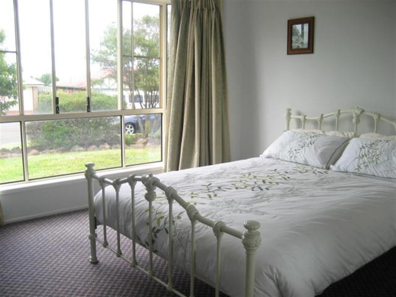 5 Oaklands Court, Glenvale QLD 4350