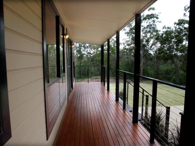 6 Holly Avenue, Highfields QLD 4352