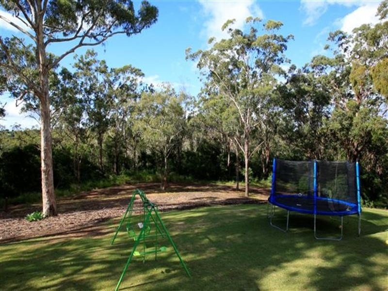 6 Holly Avenue, Highfields QLD 4352