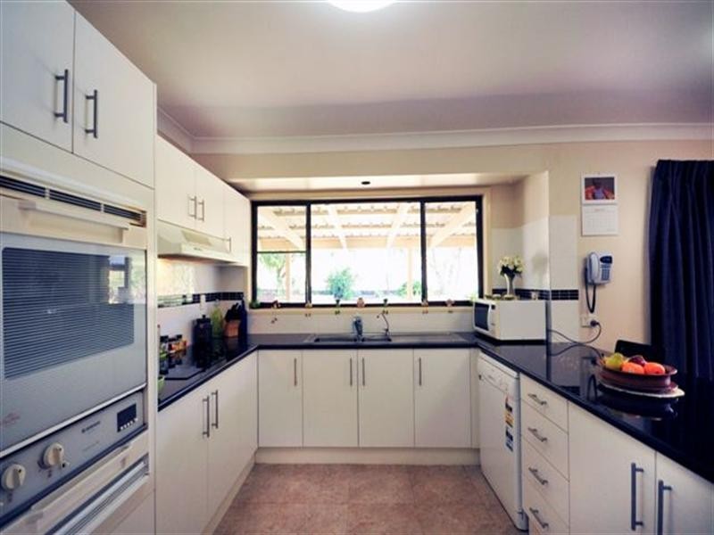 3 Kookaburra Court, Glenvale QLD 4350