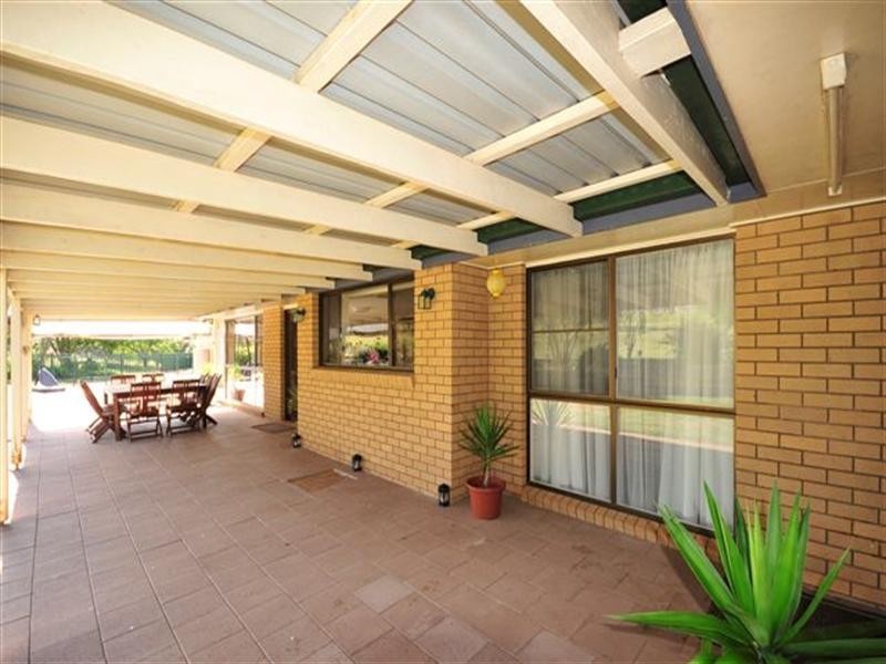 3 Kookaburra Court, Glenvale QLD 4350