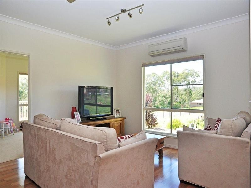 7 Holly Avenue, Highfields QLD 4352