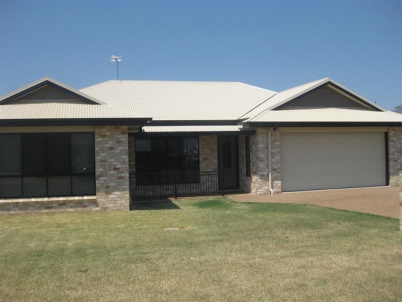8 Graves Drive, Kearneys Spring QLD 4350