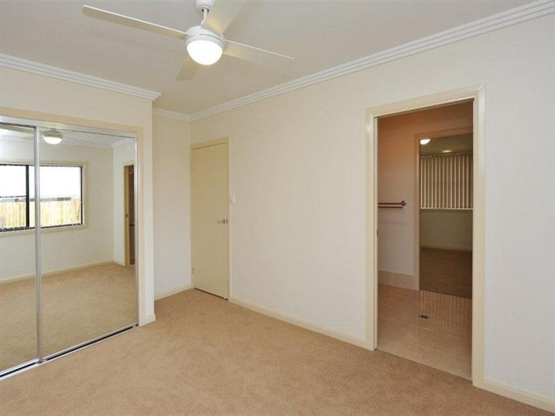 8 Graves Drive, Kearneys Spring QLD 4350