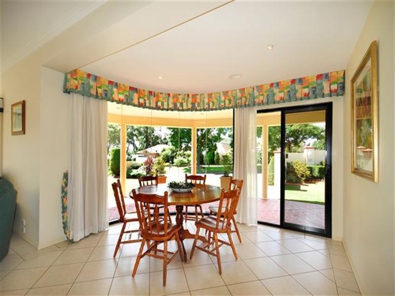 6 Spring Garden Court, Middle Ridge QLD 4350