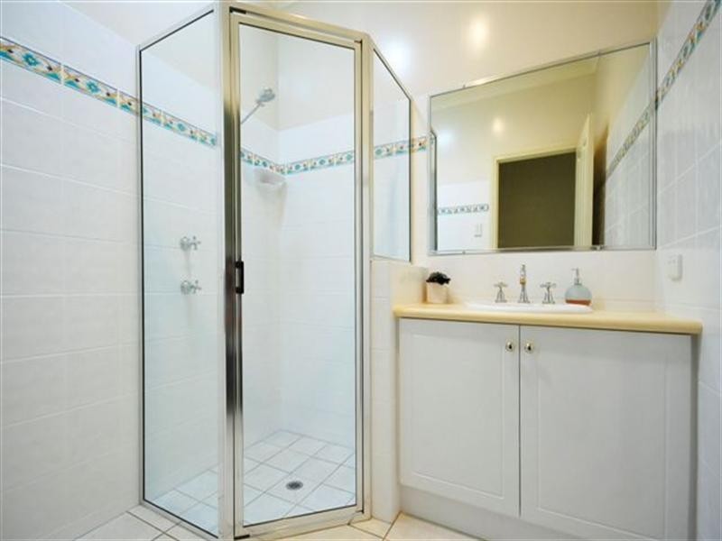 6 Spring Garden Court, Middle Ridge QLD 4350