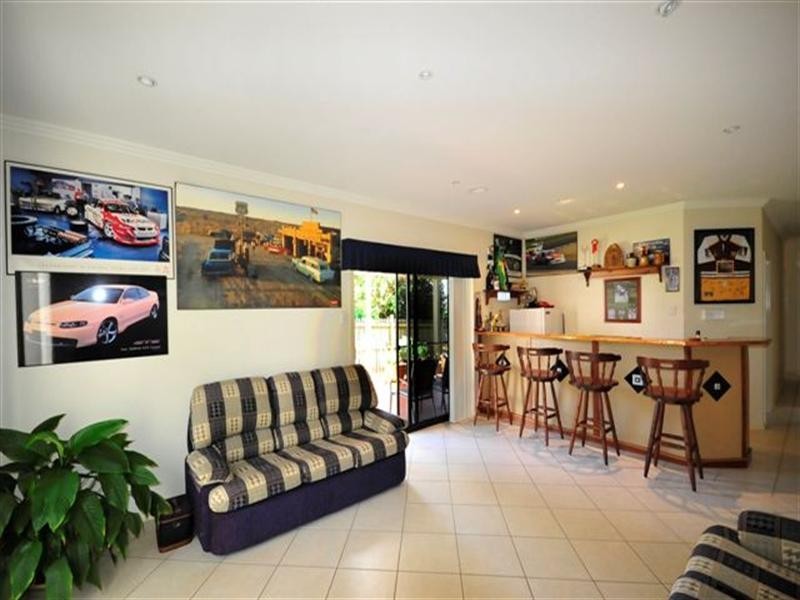 6 Spring Garden Court, Middle Ridge QLD 4350