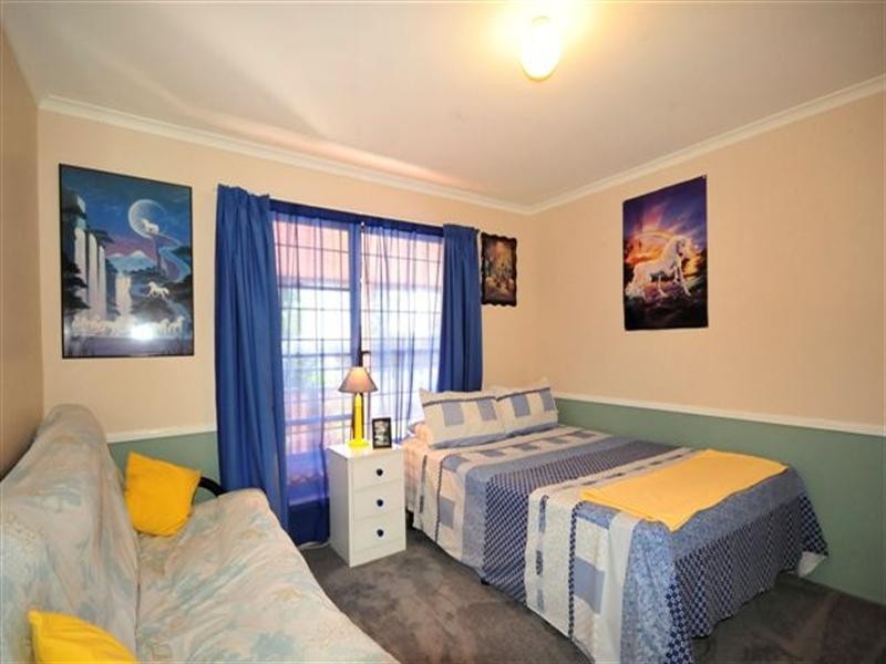 28 Champagne Crescent, Wilsonton Heights QLD 4350