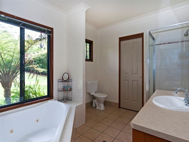 9 Parkway Drive, Highfields QLD 4352