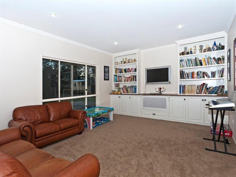 116 Church House Road, Ravensbourne QLD 4352