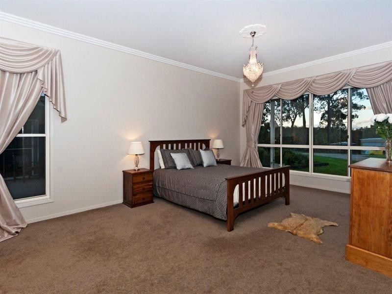 116 Church House Road, Ravensbourne QLD 4352