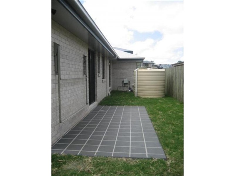51 Sunset Drive, Glenvale QLD 4350