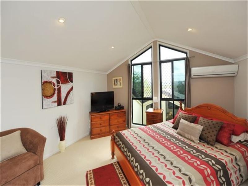 13 Rangeview Drive, Top Camp QLD 4350