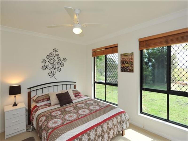 13 Rangeview Drive, Top Camp QLD 4350