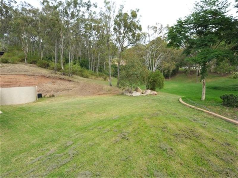 13 Rangeview Drive, Top Camp QLD 4350