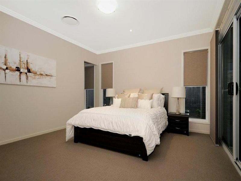 10 Saba Court, Middle Ridge QLD 4350