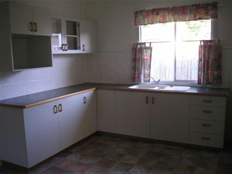 13 Leichney Street, South Toowoomba QLD 4350