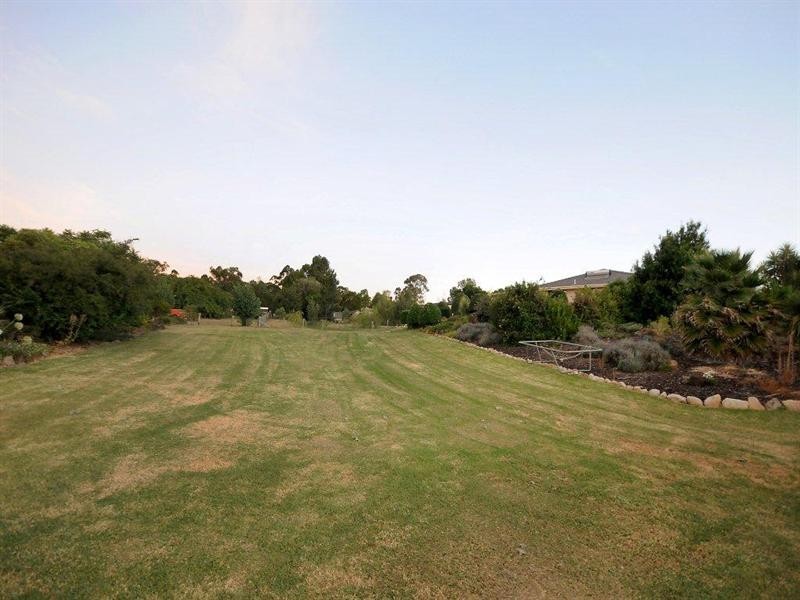 12 Glenmorgan Court, Glenvale QLD 4350