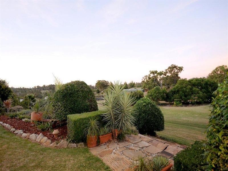 12 Glenmorgan Court, Glenvale QLD 4350