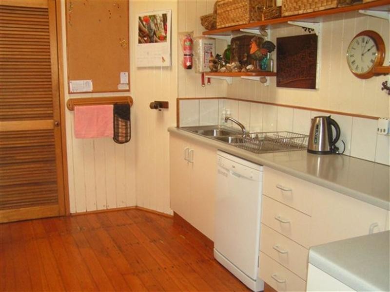 16 Dodd Street, Newtown QLD 4350