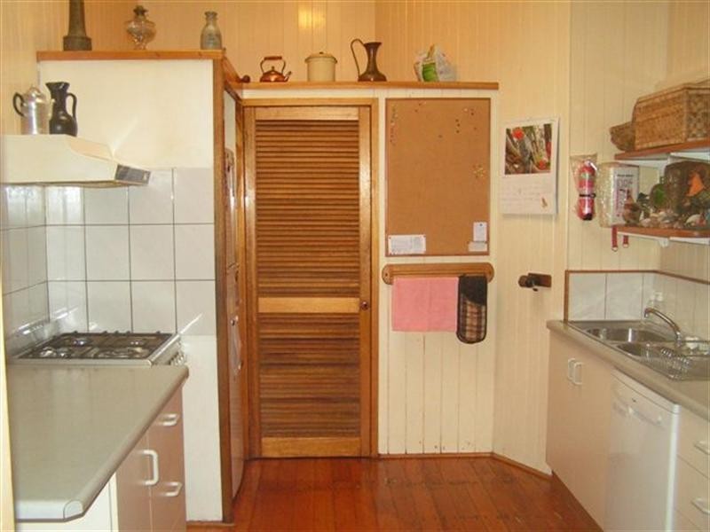 16 Dodd Street, Newtown QLD 4350