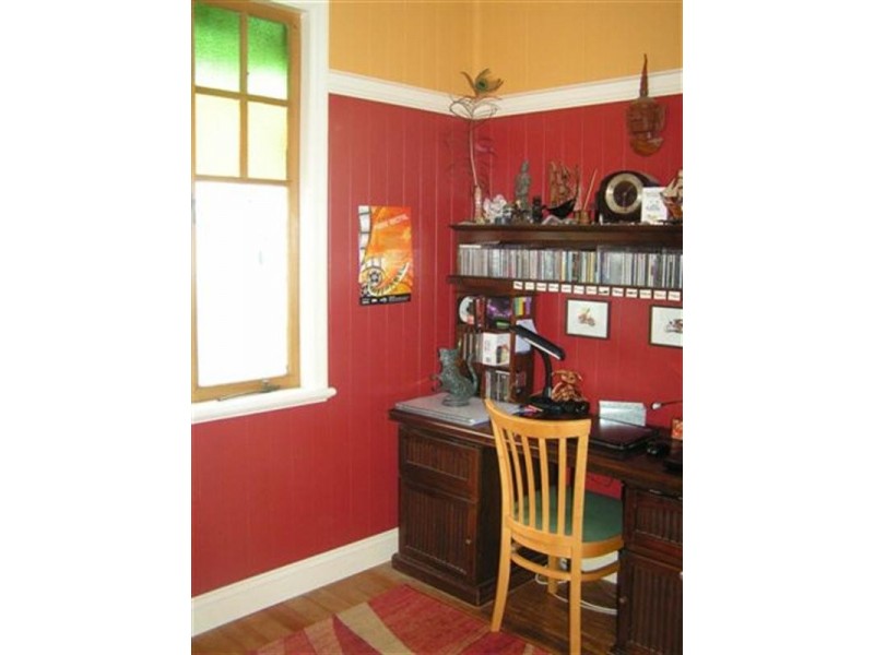 16 Dodd Street, Newtown QLD 4350