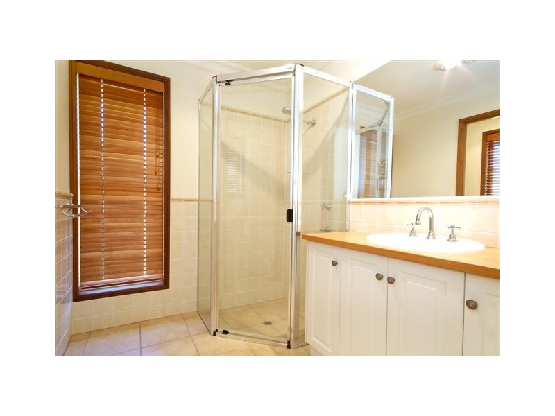 349 Ramsay Street, Middle Ridge QLD 4350