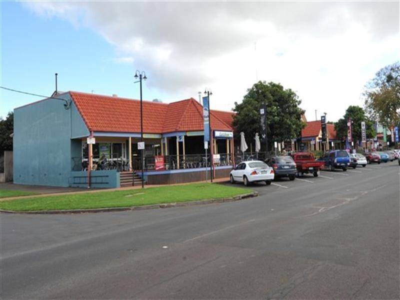 Unit 2, 5 Leichhardt Street, Centenary Heights QLD 4350