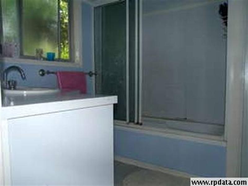 11 Seaton Street, South Toowoomba QLD 4350