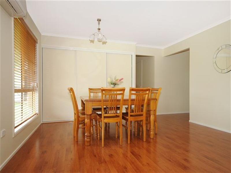 26 Kennedy Street, Cabarlah QLD 4352