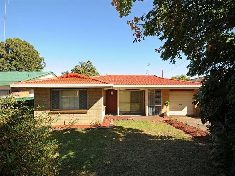 379 Hume Street, Kearneys Spring QLD 4350