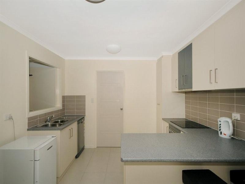 379 Hume Street, Kearneys Spring QLD 4350