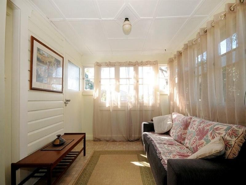 8 Eton Street, East Toowoomba QLD 4350